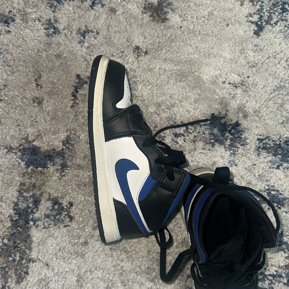 Toddler Jordan's 1s